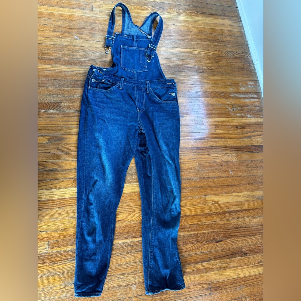 Levi’s dark wash overalls. Size M (US size 4-6)